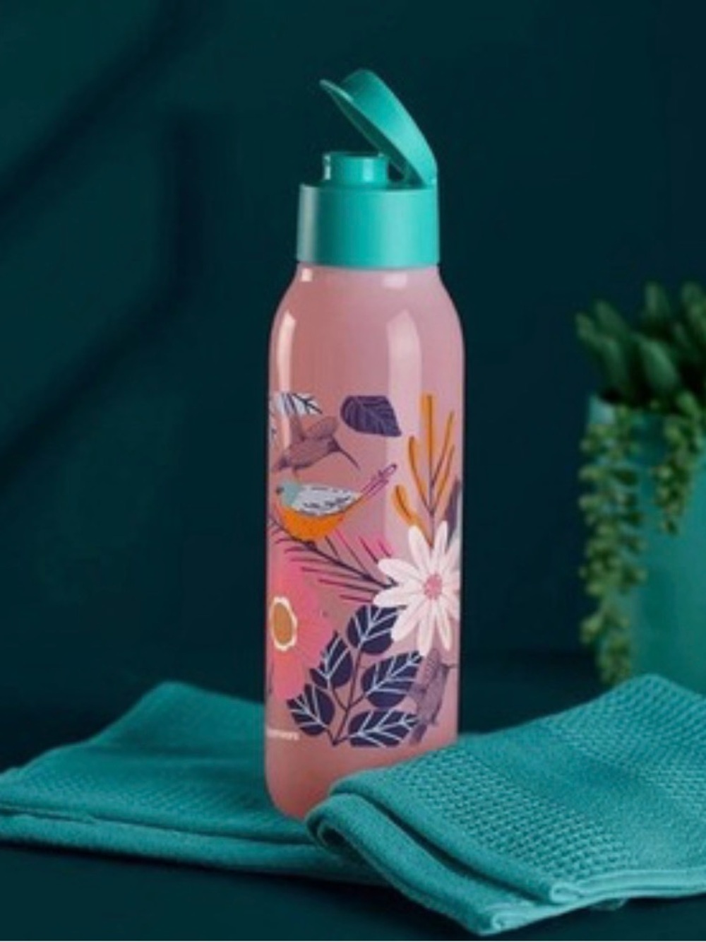 Tupperware Hummingbird Water Bottle
